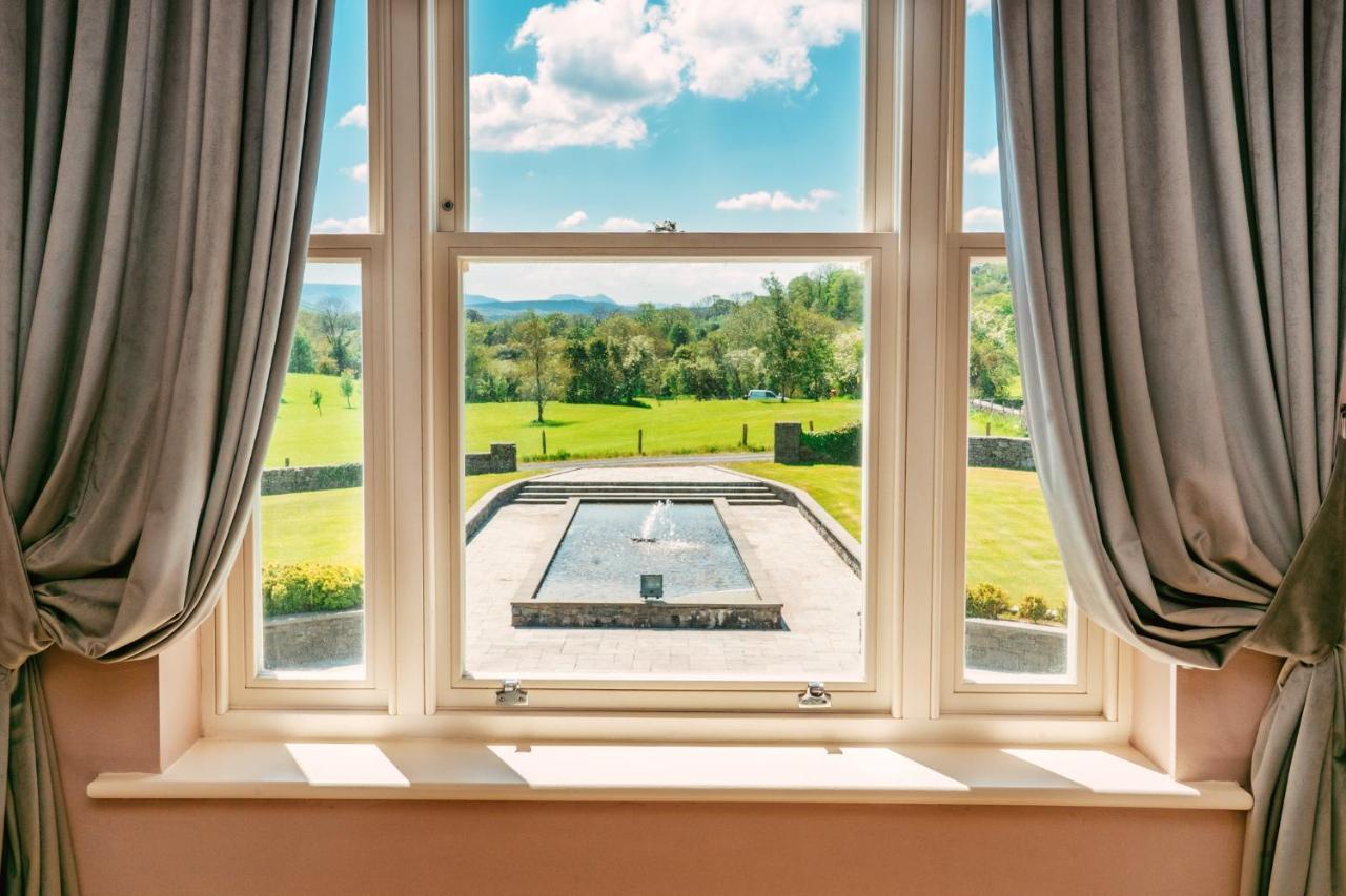 Country Hotel 3*