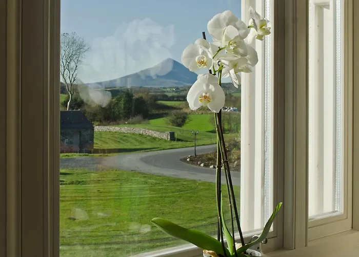 Westport Country Lodge Hotel